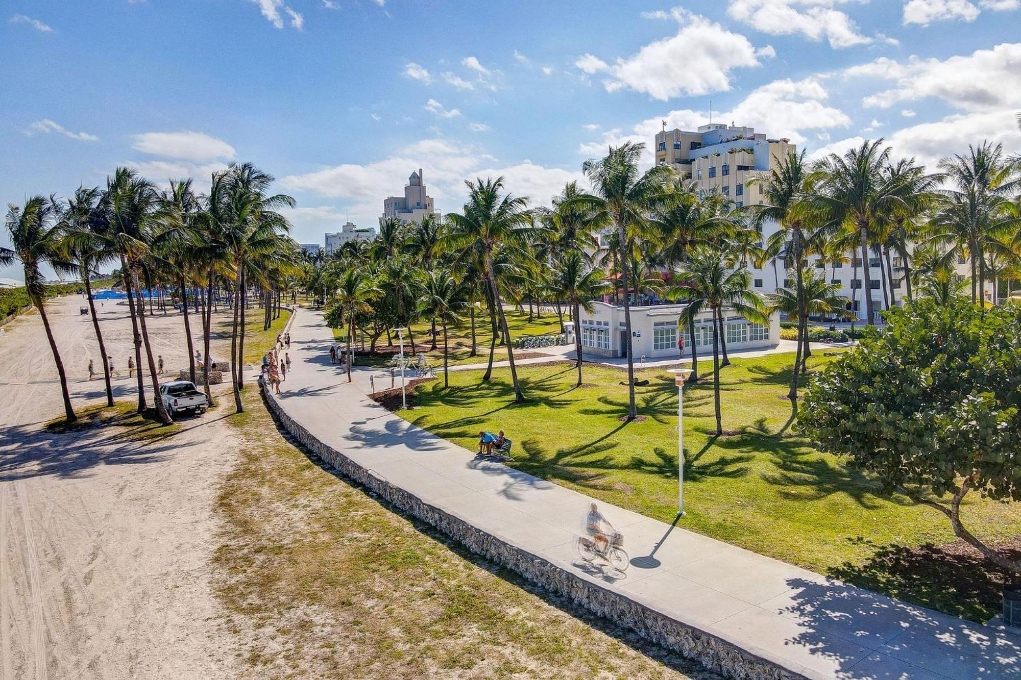 Ocean Drive Deco Apt W/2 Queen Beds, Steps 2 Beach Miami Beach Ngoại thất bức ảnh
