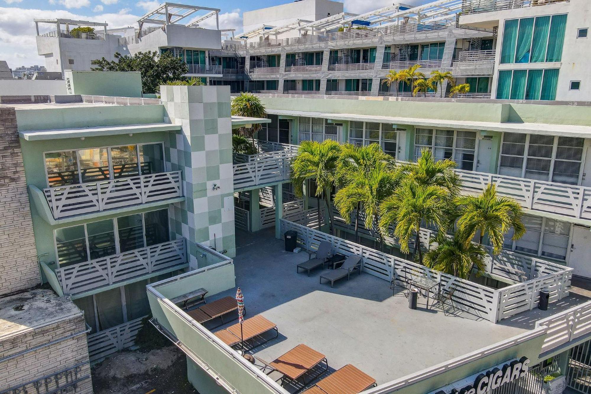 Ocean Drive Deco Apt W/2 Queen Beds, Steps 2 Beach Miami Beach Ngoại thất bức ảnh