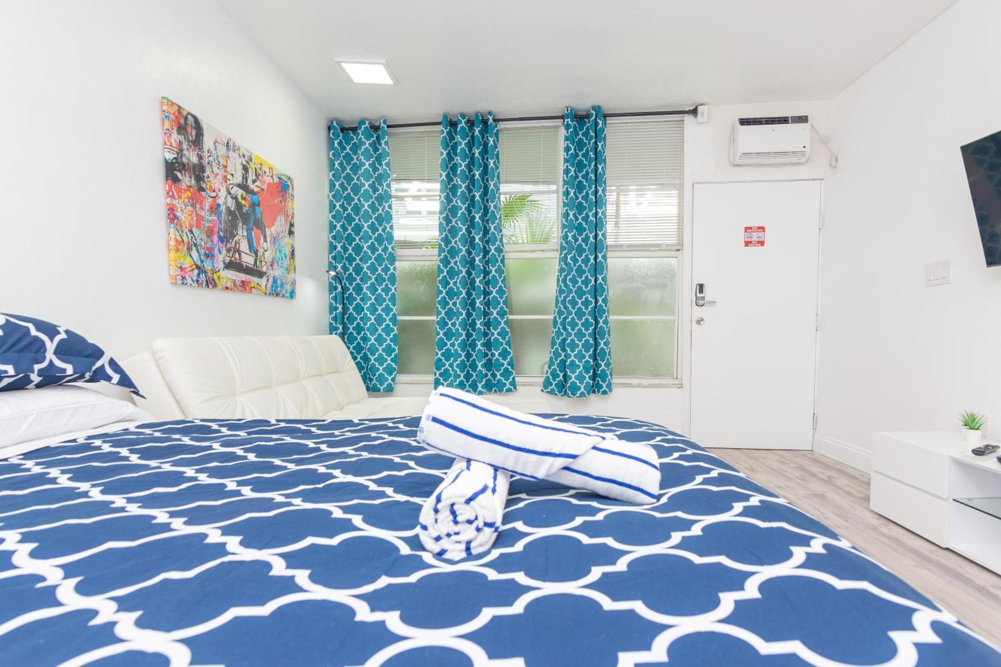 Ocean Drive Deco Apt W/2 Queen Beds, Steps 2 Beach Miami Beach Ngoại thất bức ảnh